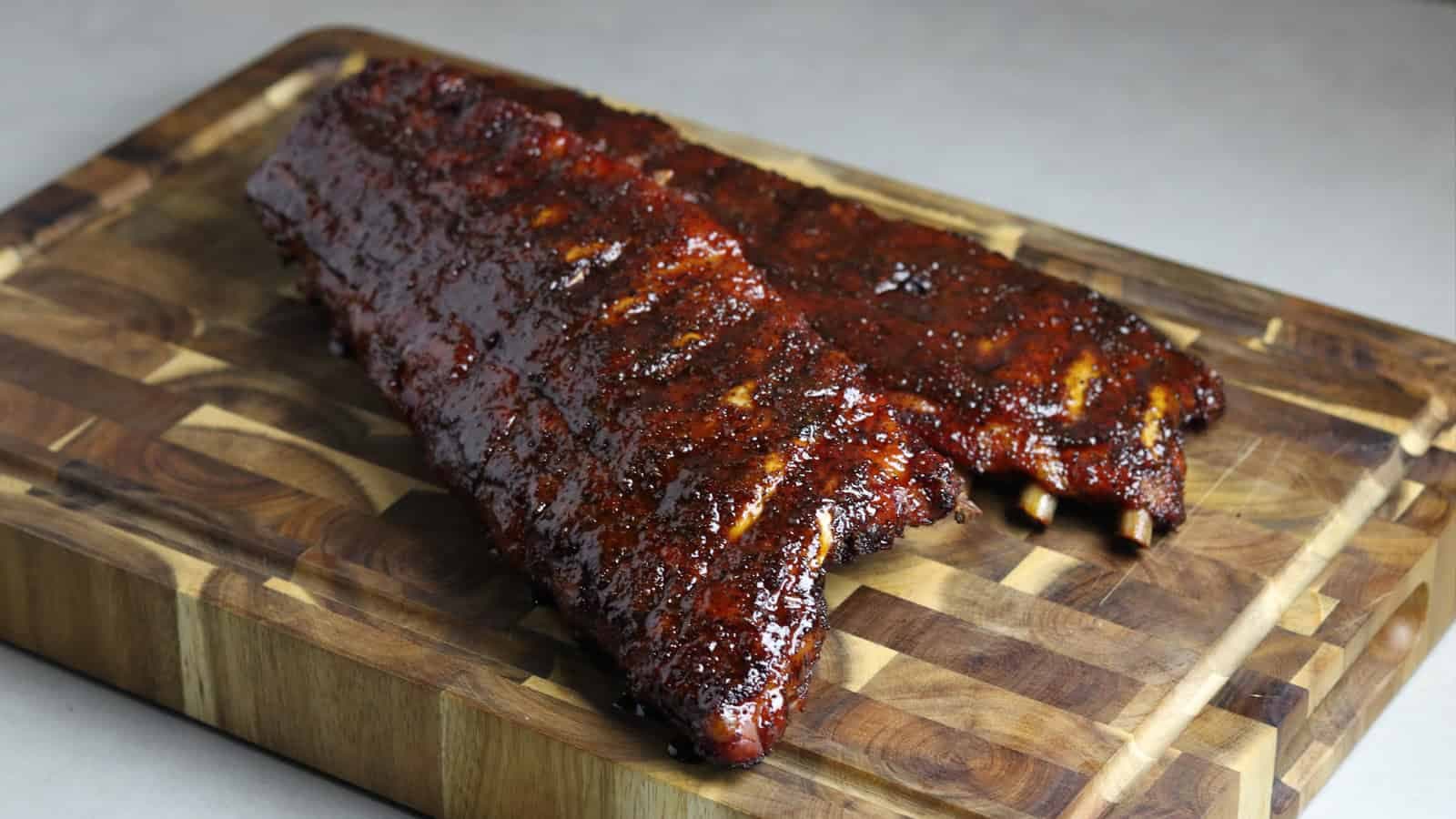 Honey Garlic Spareribs van de BBQ