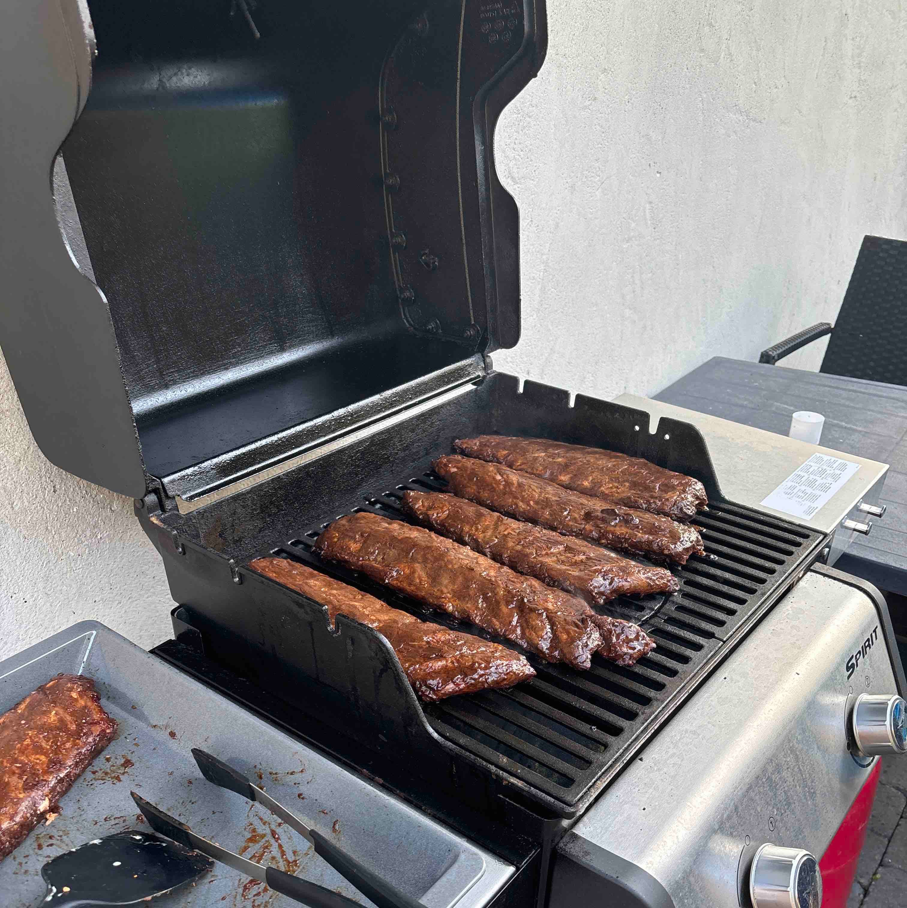 spare ribs op een gasbbq