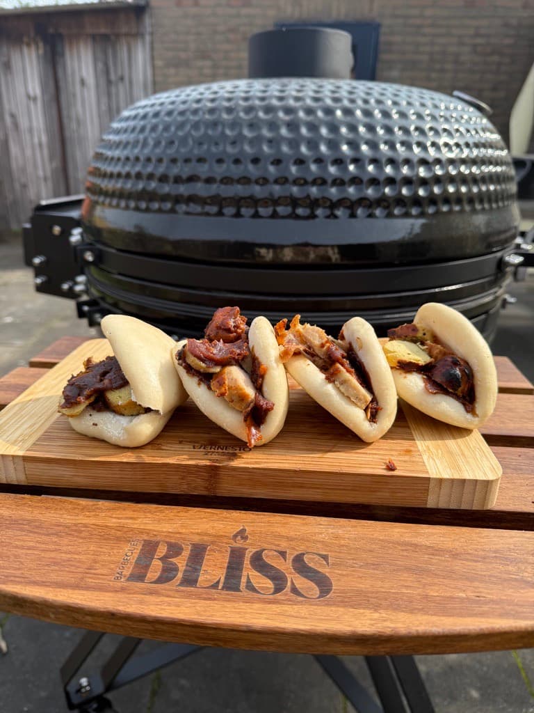 Bao bun